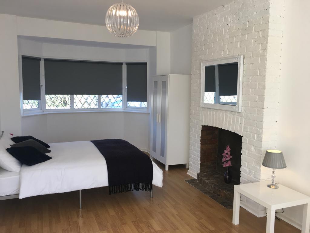 Lotus Lodge Westcliff-on-Sea Esterno foto